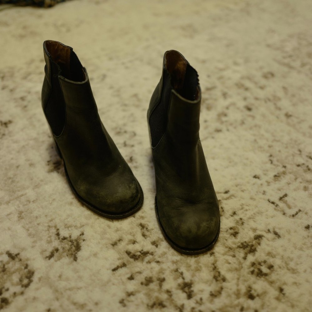 Jeffrey Campbell Black booties